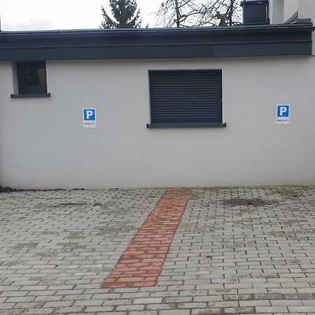 Apartament W Centrum Kielc Z Prywatnym Parkingiem كيلتشي المظهر الخارجي الصورة