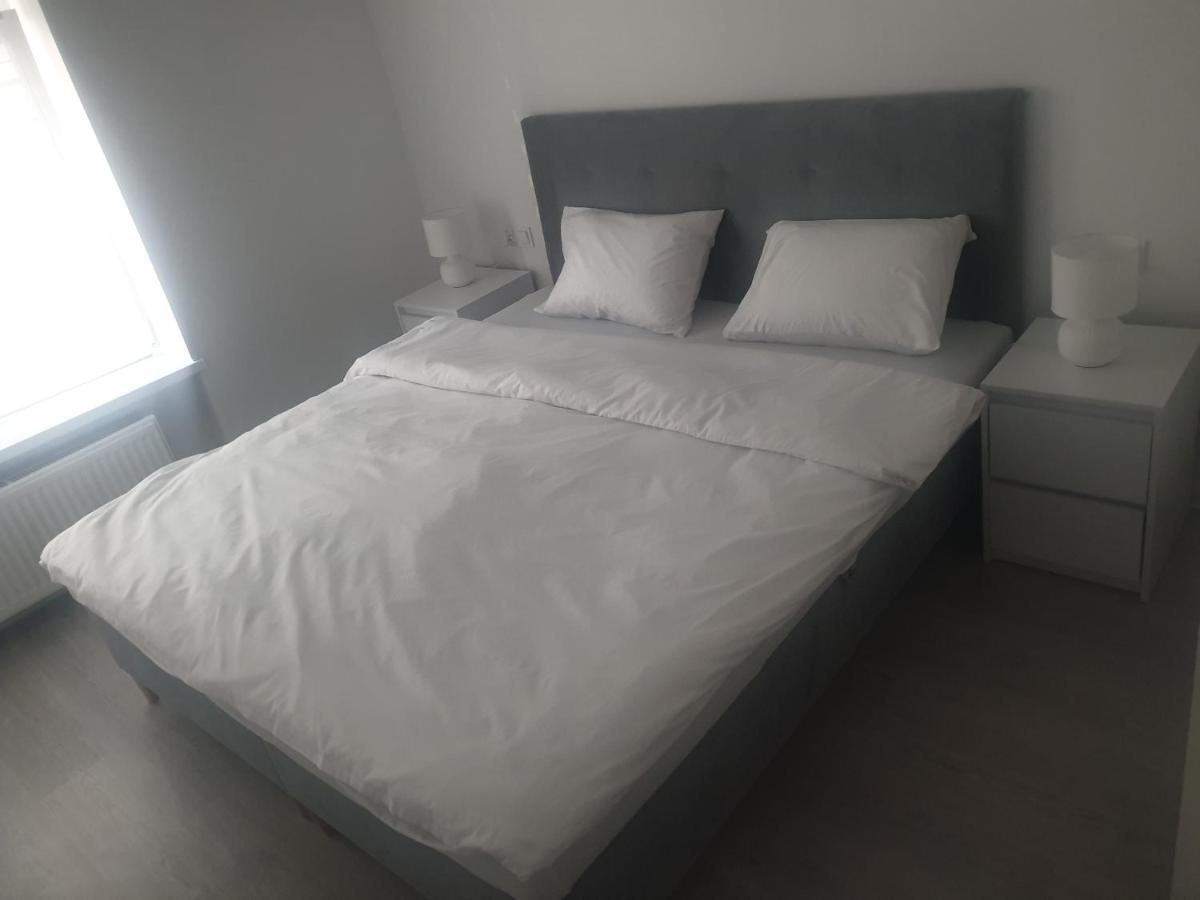 Apartament W Centrum Kielc Z Prywatnym Parkingiem كيلتشي المظهر الخارجي الصورة